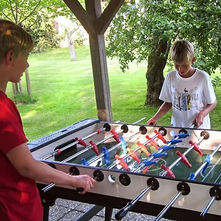 Sunroom F18 Comfortable Vacation